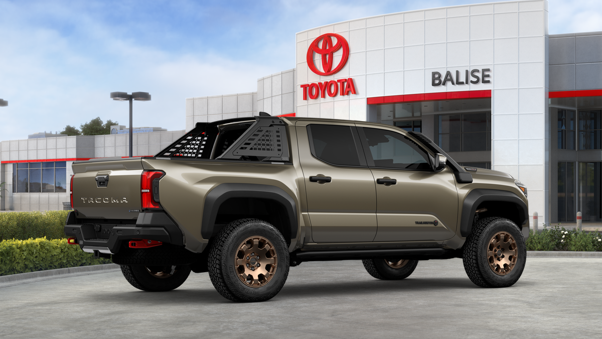 2026 Toyota Tacoma i-FORCE MAX Trailhunter