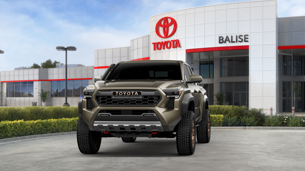 2026 Toyota Tacoma i-FORCE MAX Trailhunter