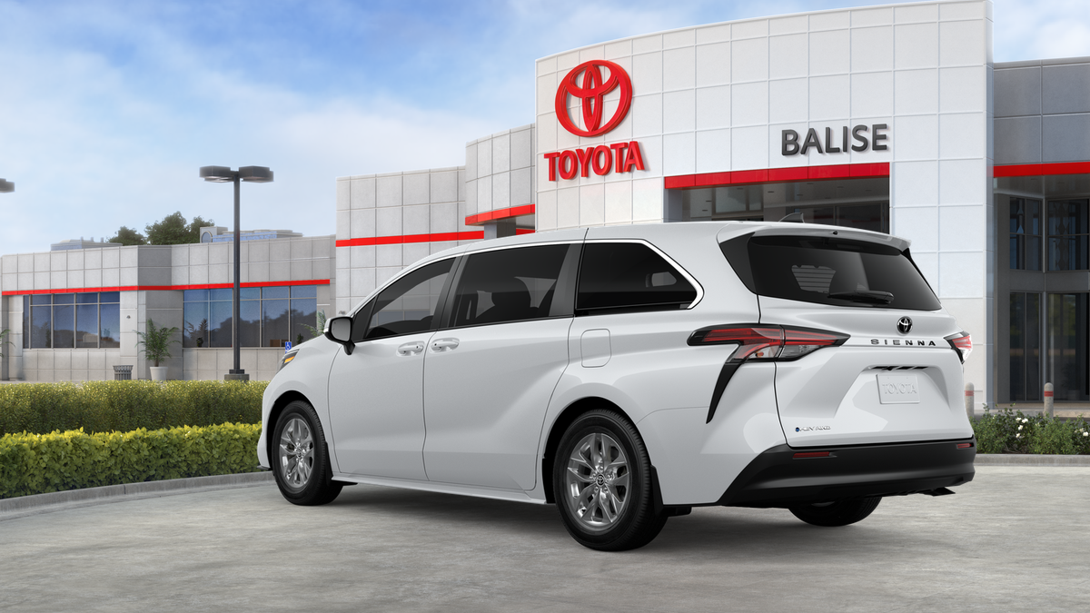 2026 Toyota Sienna LE