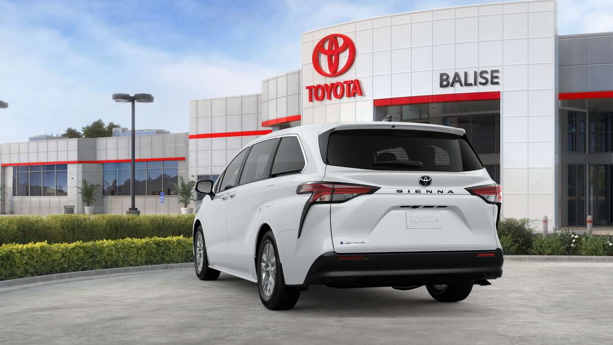 2026 Toyota Sienna LE
