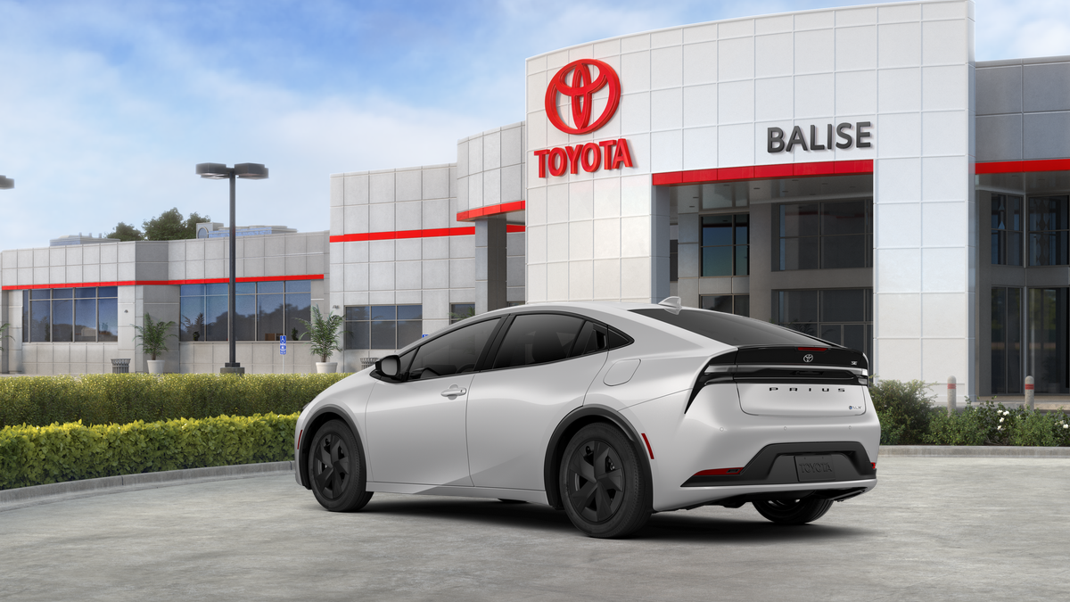 2026 Toyota Prius Plug-in Hybrid SE