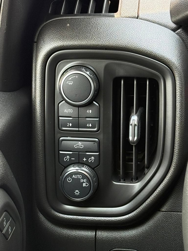 2020 Chevrolet Silverado 1500 Custom Trail Boss