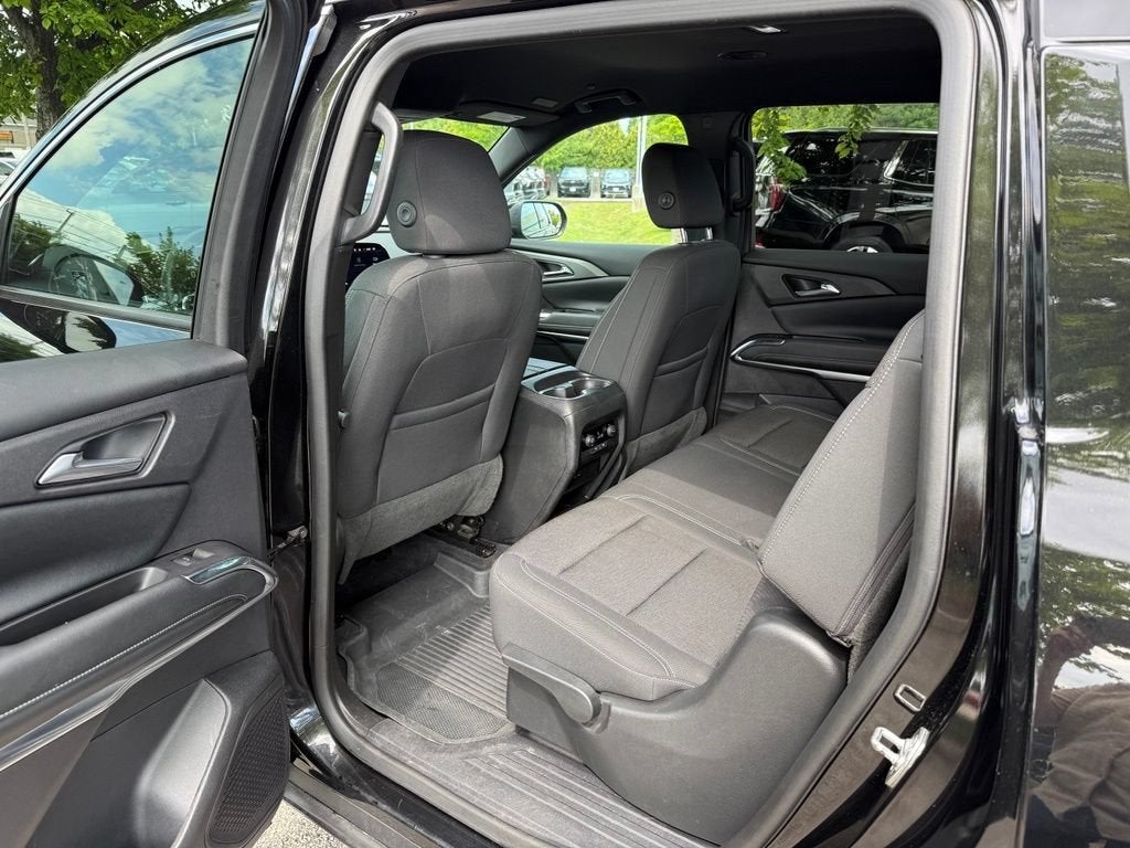 2024 Chevrolet Traverse LS