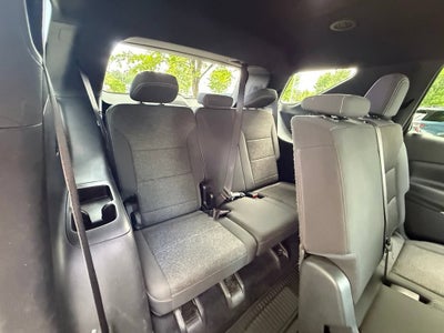 2024 Chevrolet Traverse LS
