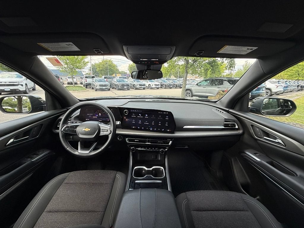 2024 Chevrolet Traverse LS