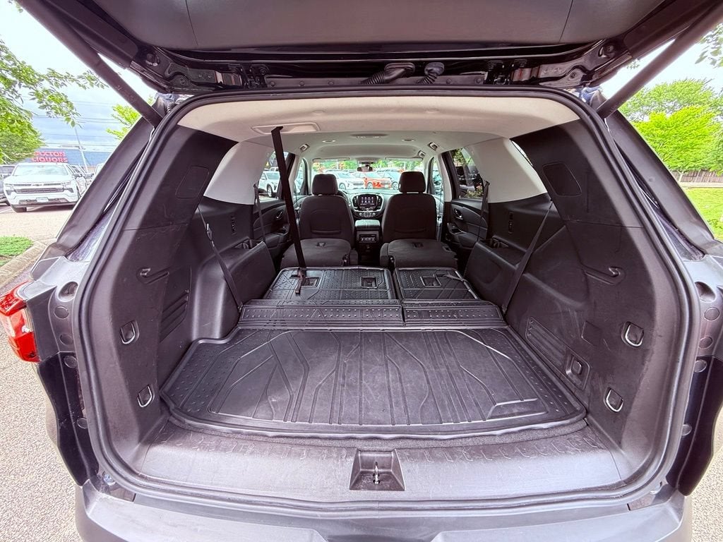 2020 Chevrolet Traverse LT Cloth