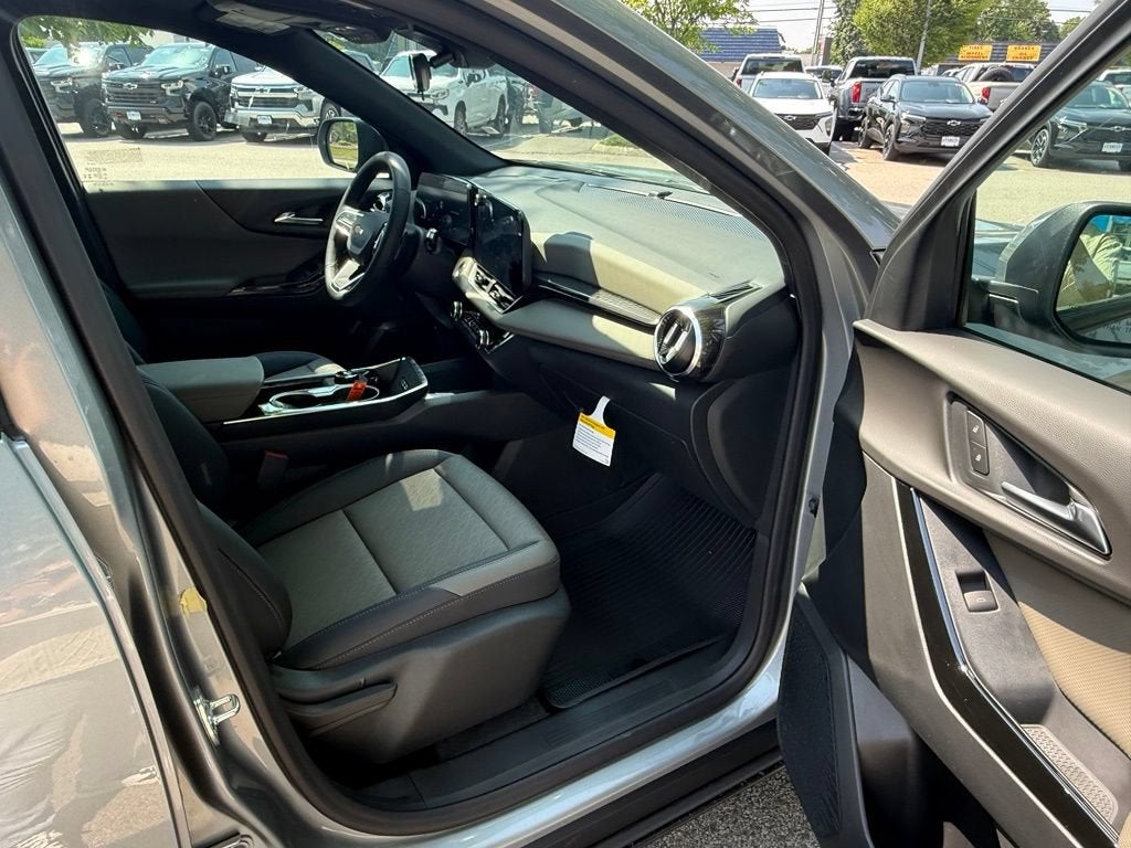 2027 Chevrolet Equinox AWD LT