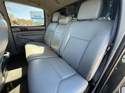 2013 Toyota Tacoma 4WD Double Cab Short Bed V6 Manual (Natl)