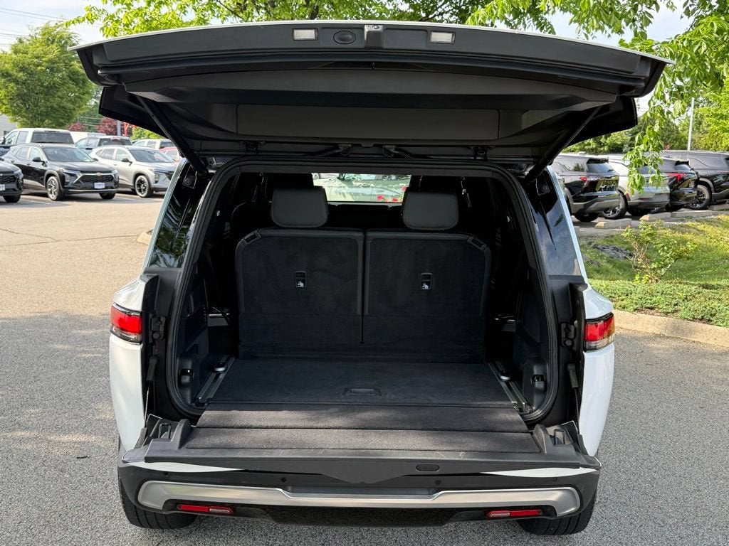 2023 RIVIAN R1S Adventure