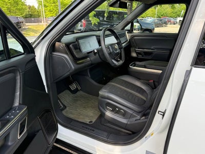 2023 RIVIAN R1S Adventure
