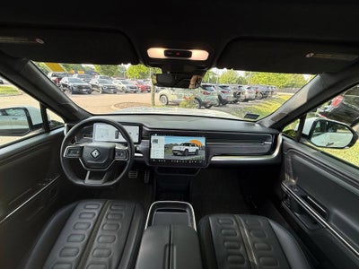 2023 RIVIAN R1S Adventure