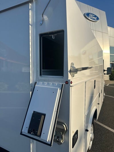 2026 Ford E-350SD Base Cutaway