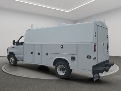 2024 Ford E-450SD Base DRW