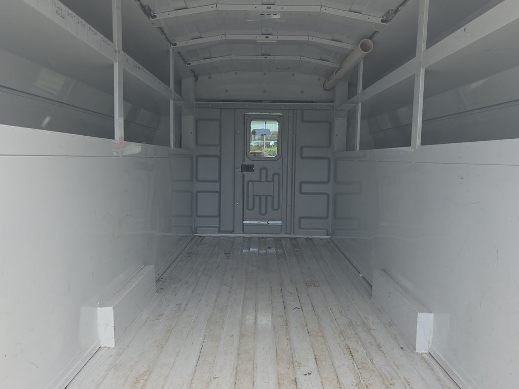 2024 Ford E-450SD Base DRW