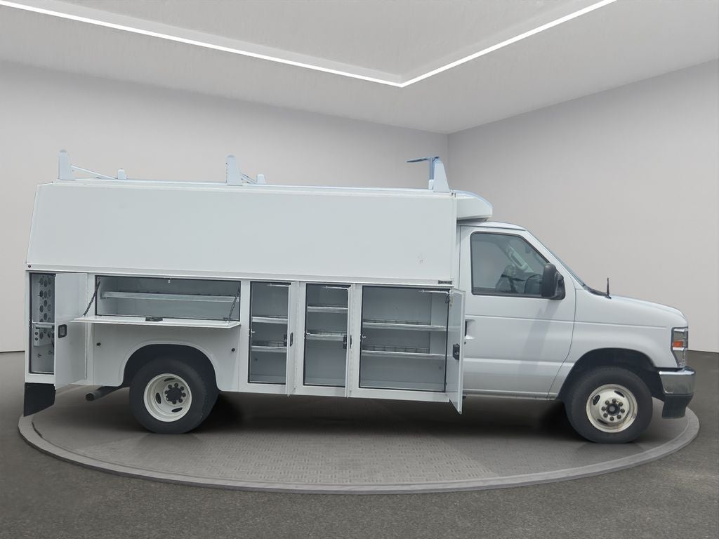2024 Ford E-450SD Base DRW