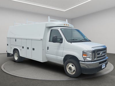 2024 Ford E-450SD Base DRW