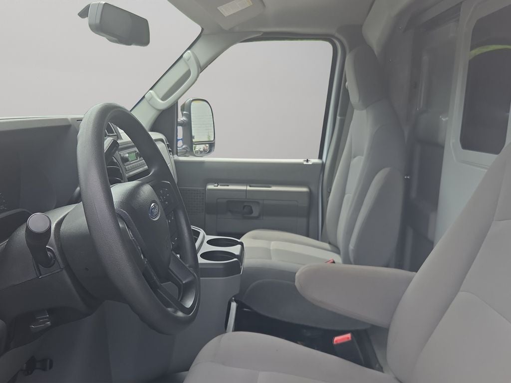 2024 Ford E-450SD Base DRW