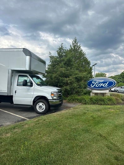 2027 Ford E-450SD Base DRW