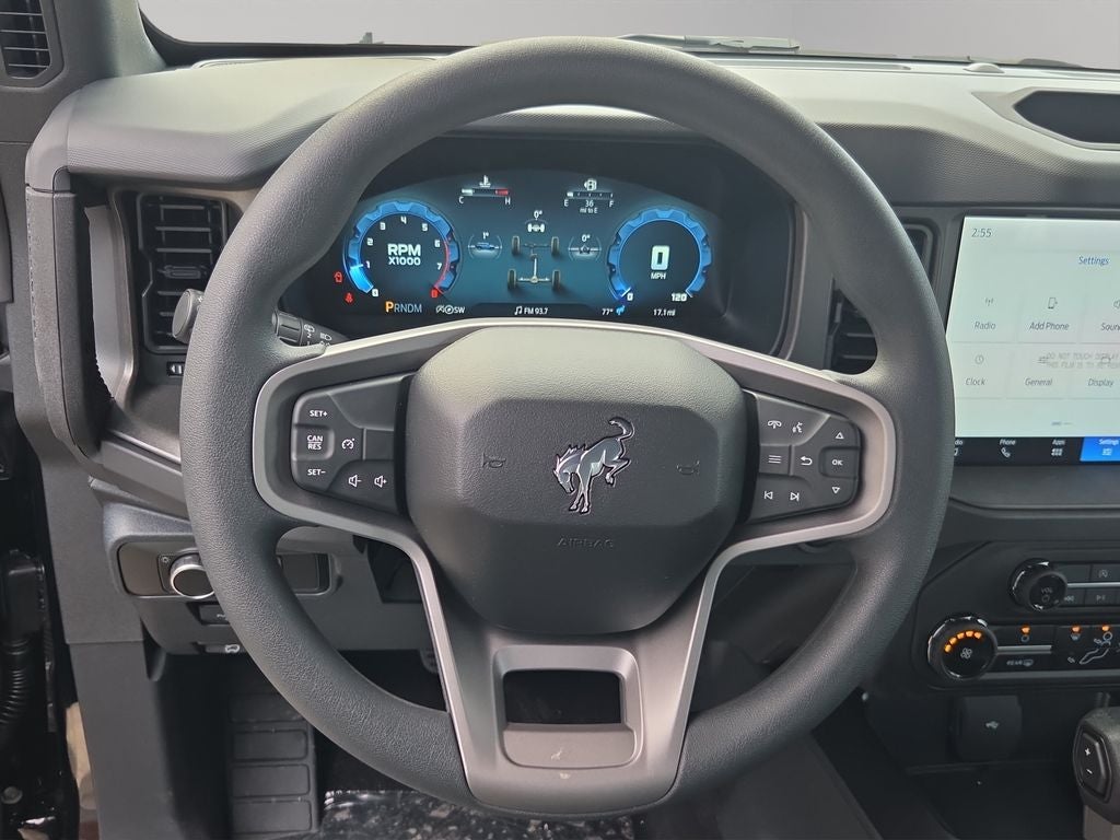 2025 Ford Bronco Base