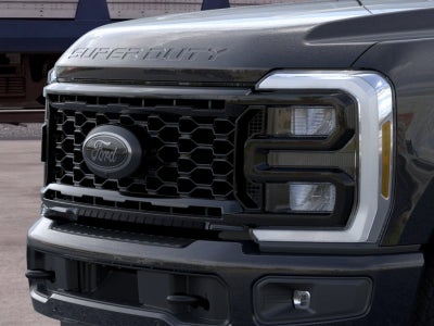 2026 Ford F-350SD Lariat Transit