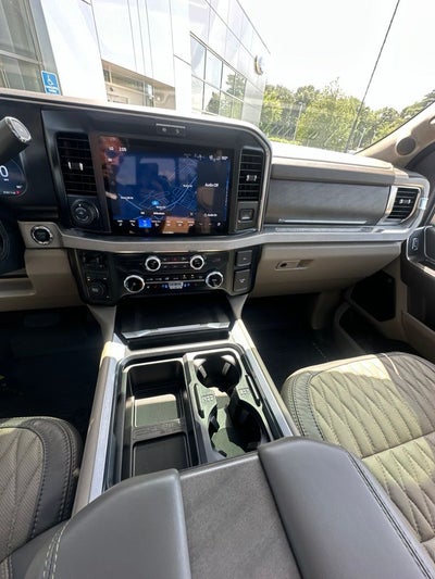 2026 Ford F-450SD Platinum DRW