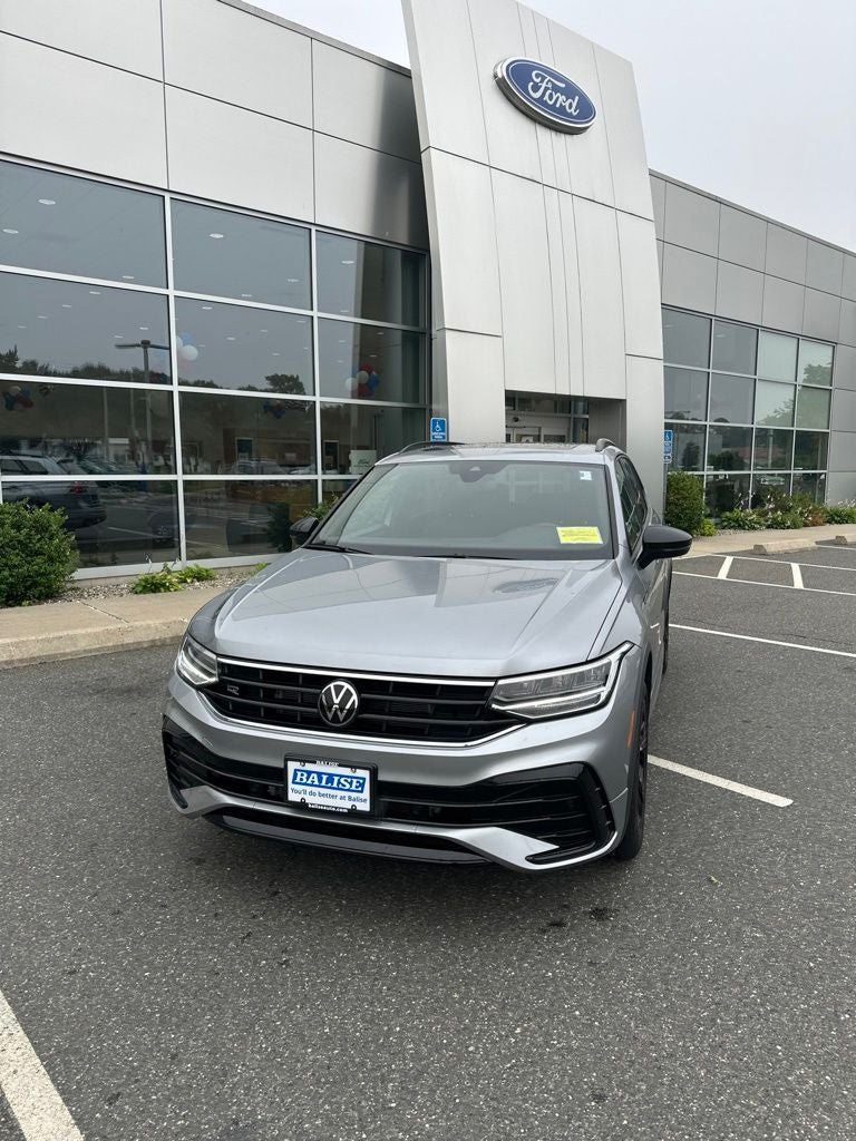 2024 Volkswagen Tiguan 2.0T SE R-Line Black