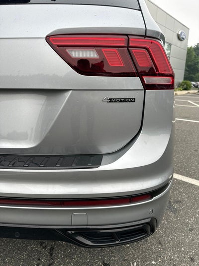 2024 Volkswagen Tiguan 2.0T SE R-Line Black