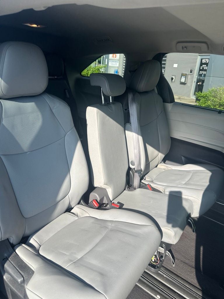 2023 Toyota Sienna XLE 8 Passenger
