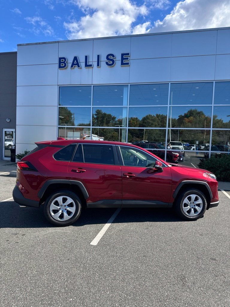 2024 Toyota RAV4 LE