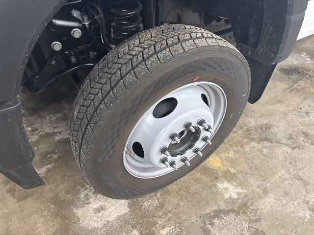 2026 Ford F-550SD XL WITH DUMP BODY AND L PACK DRW