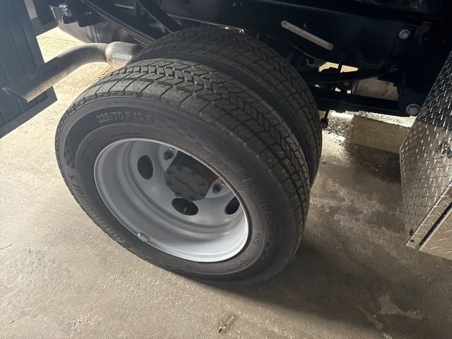 2026 Ford F-550SD XL WITH DUMP BODY AND L PACK DRW