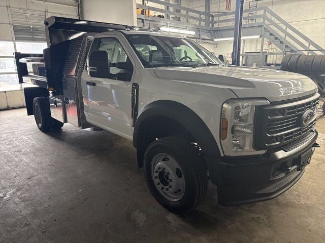 2026 Ford F-550SD XL WITH DUMP BODY AND L PACK DRW