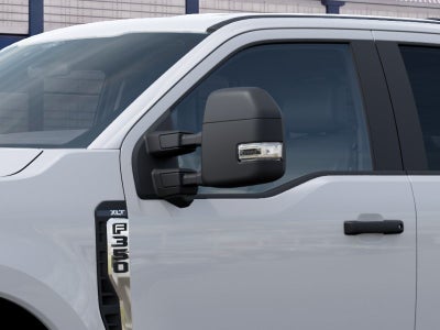 2027 Ford Super Duty F-350® XLT