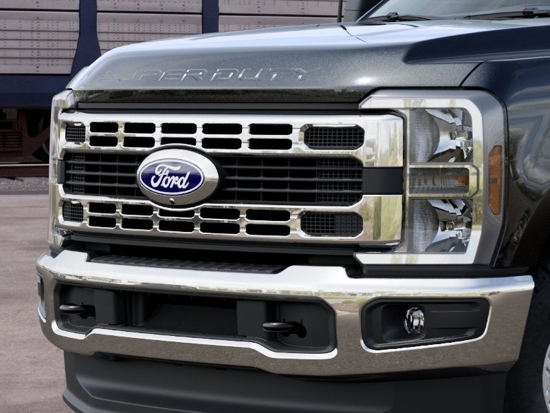 2027 Ford Super Duty F-350® XLT
