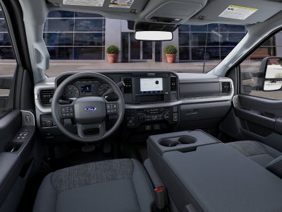 2027 Ford Super Duty F-350® XLT