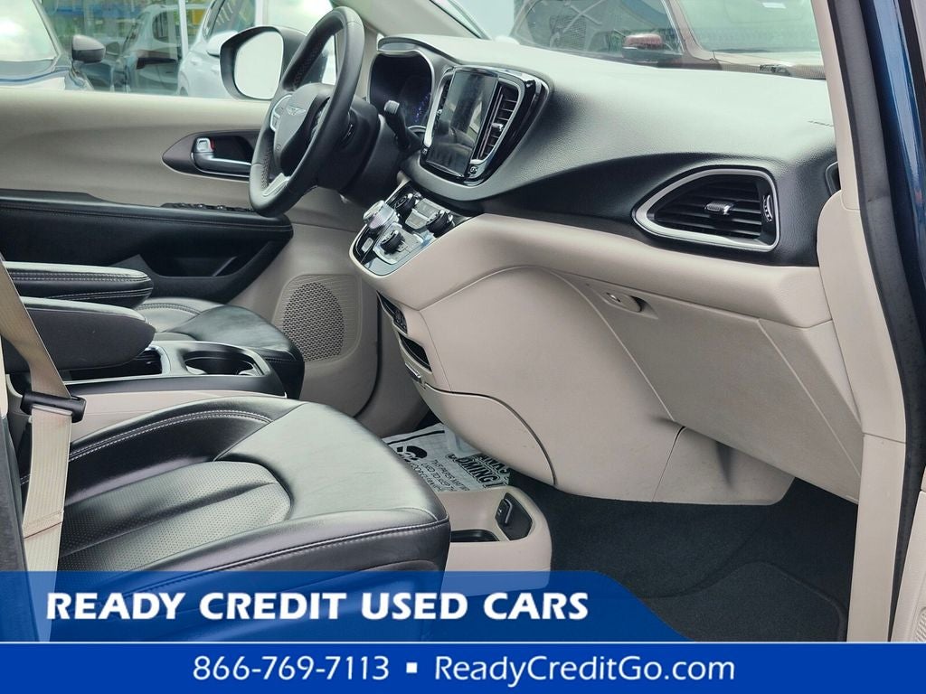 2023 Chrysler Pacifica Touring L