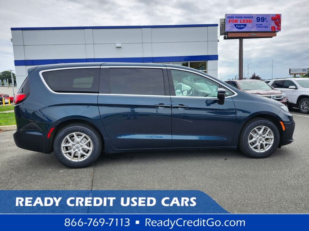 2023 Chrysler Pacifica Touring L