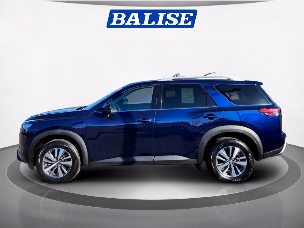 2025 Nissan Pathfinder SL