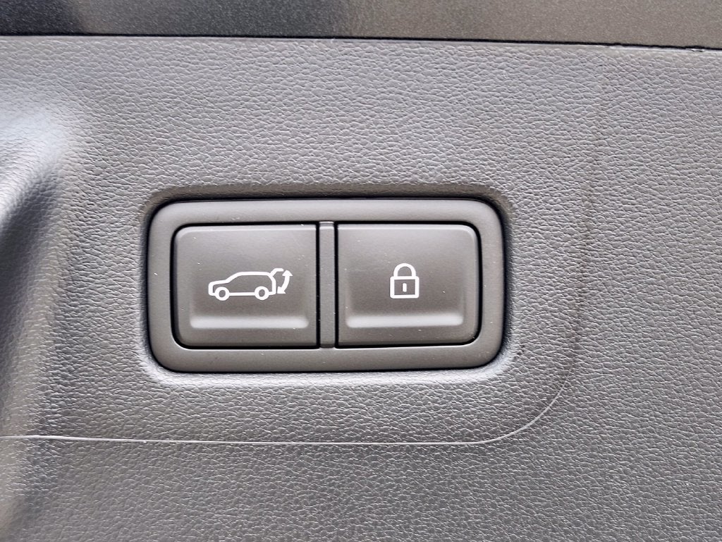 2027 Hyundai Santa Fe SE