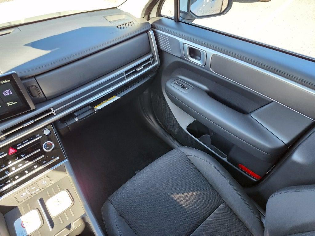 2027 Hyundai Santa Fe SE