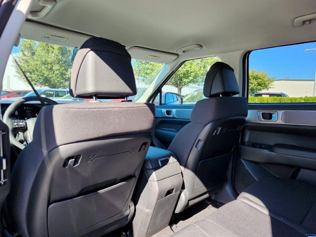 2027 Hyundai Santa Fe SE