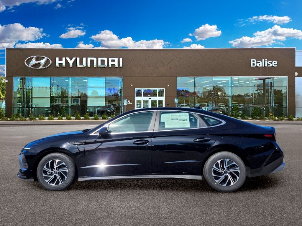 2026 Hyundai Sonata Hybrid Blue