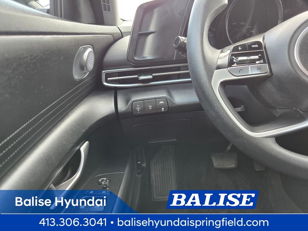 2023 Hyundai Elantra SE