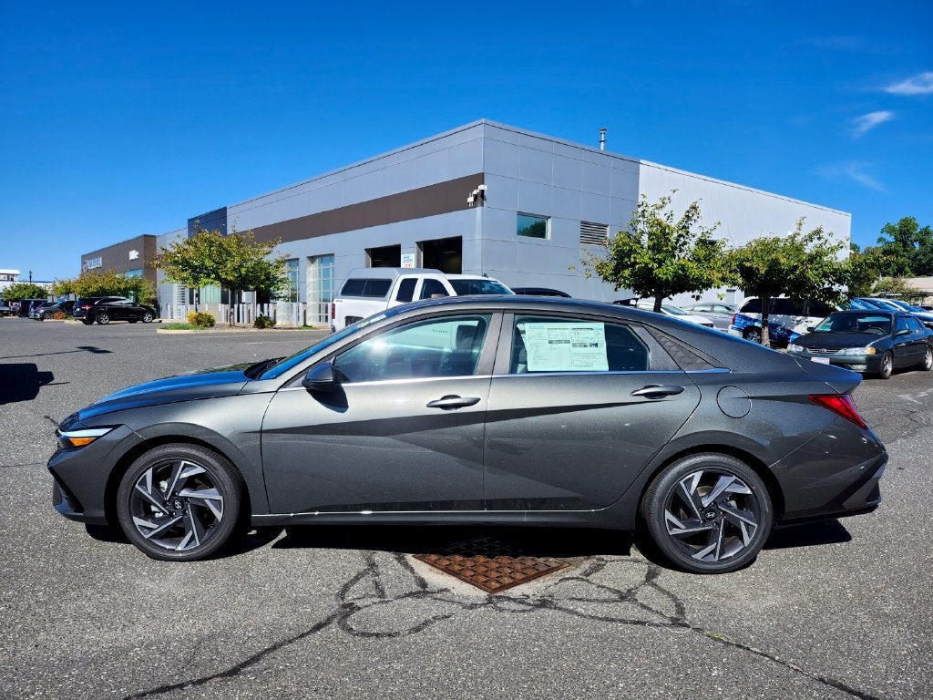 2026 Hyundai Elantra Hybrid Limited