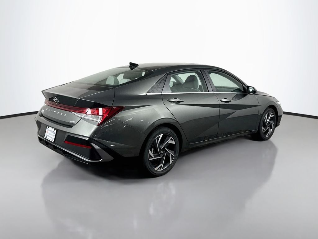 2026 Hyundai Elantra Hybrid Limited