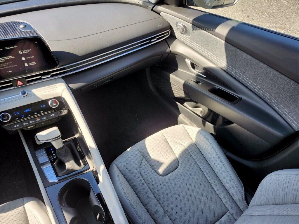 2026 Hyundai Elantra Hybrid Limited