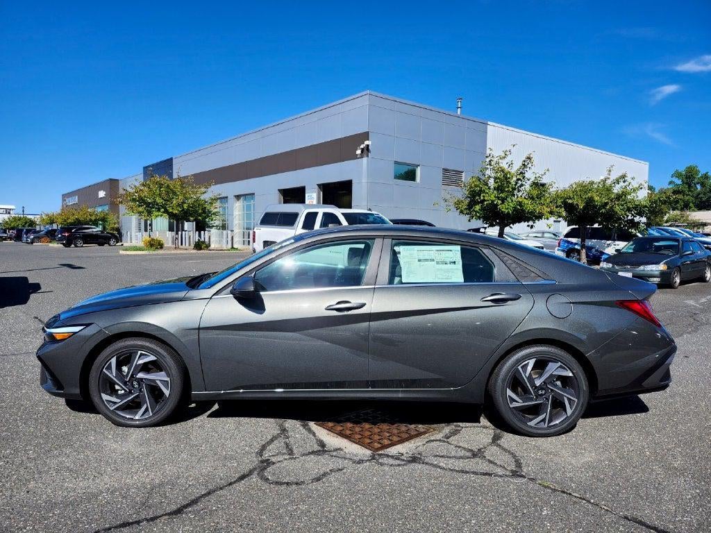 2026 Hyundai Elantra Hybrid Limited