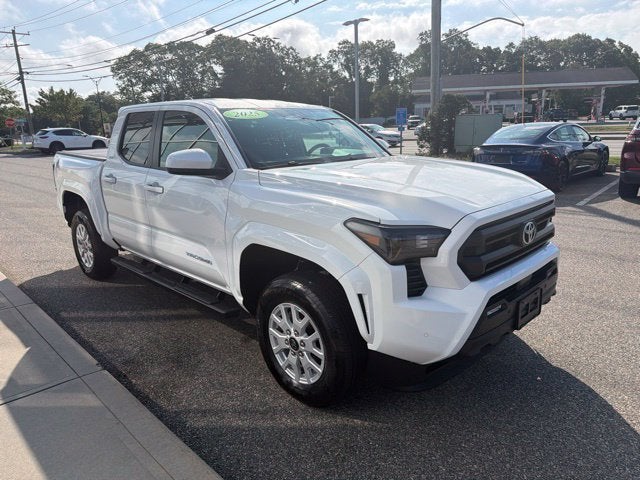 2025 Toyota Tacoma 4WD SR5
