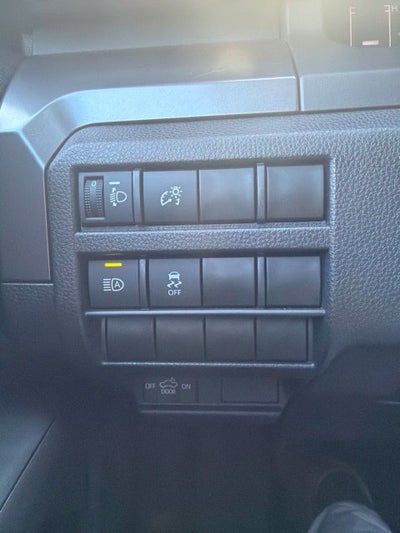2025 Toyota Tacoma 4WD SR5