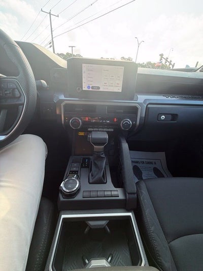 2025 Toyota Tacoma 4WD SR5